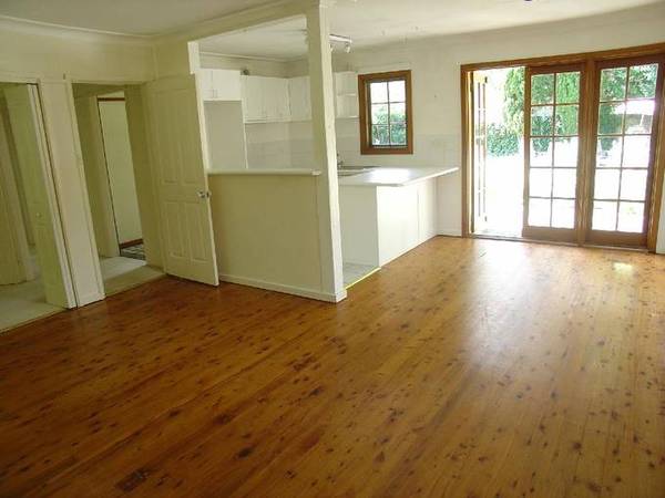 SUNNY COTTAGE Picture SUNNY COTTAGE Picture