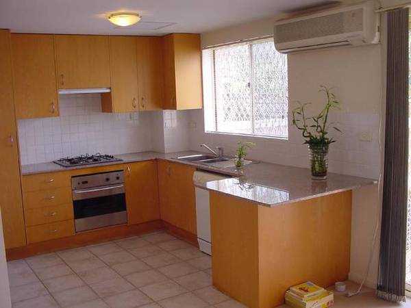 SPACE FOR LIVING & LOUNGING! Picture