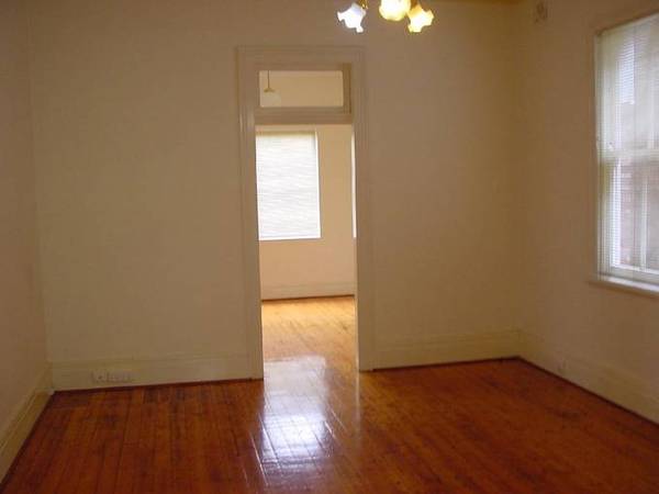 REDUCED TO LEASE! Picture