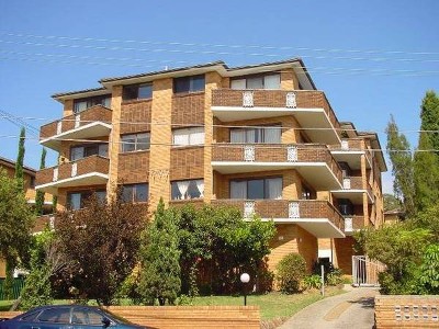 STREAMLINED AND STYLISH Picture