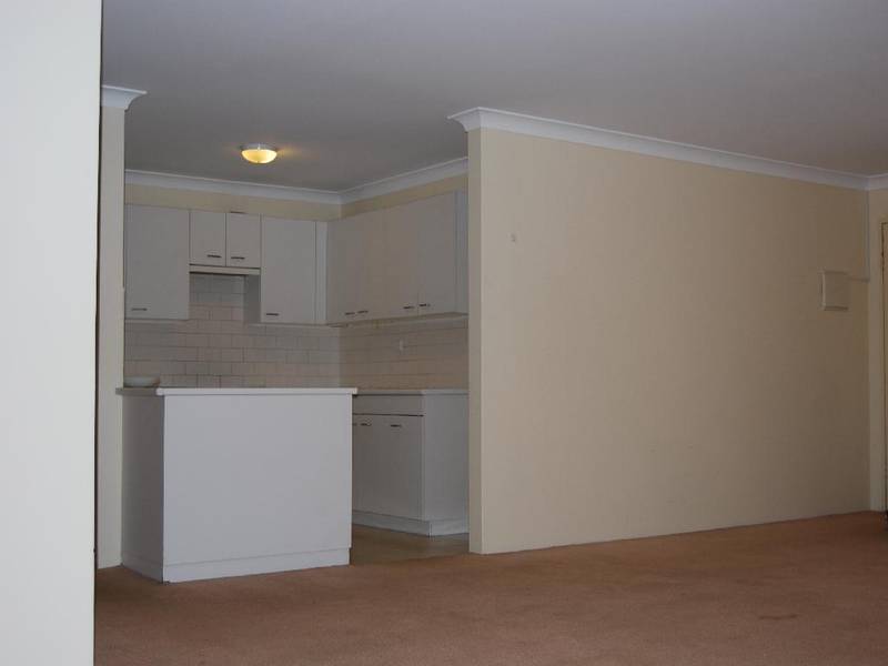 PRIVACY INSIDE & OUT! Picture PRIVACY INSIDE & OUT! Picture