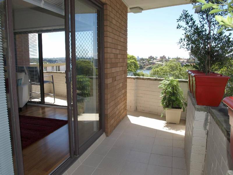 EXPANSIVE VIEWS! Picture