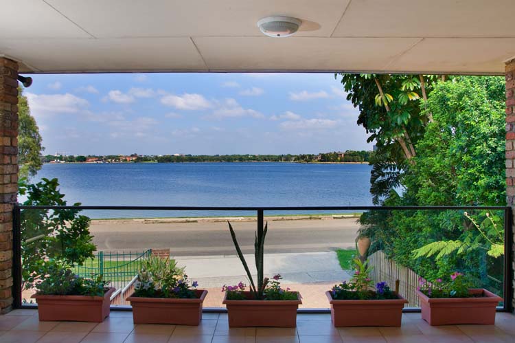 PRESTIGE WATERFRONT RESERVE Picture 1