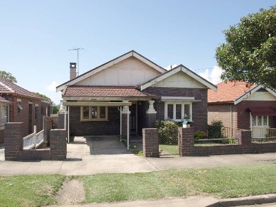 CHARACTER HOME WITH CITY VIEWS Picture CHARACTER HOME WITH CITY VIEWS Picture