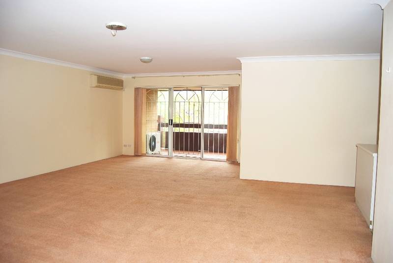 MAXIMUM SPACE AND CONVENIENCE Picture 3