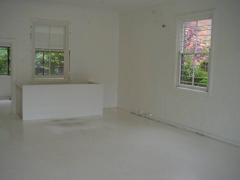 EXTRAORDINARY EXPOSURE Picture 2