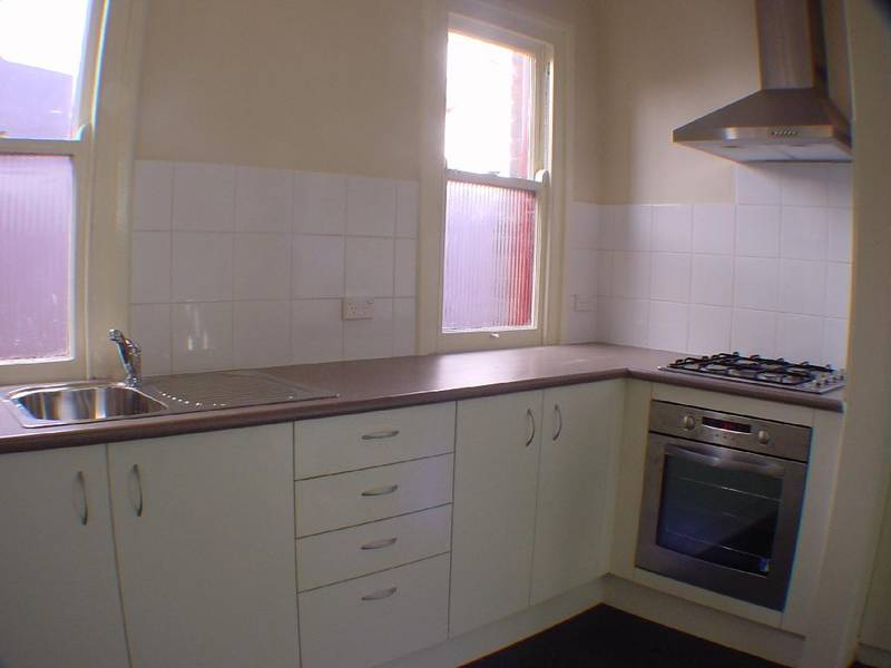 SIZE XL HOUSE! Picture