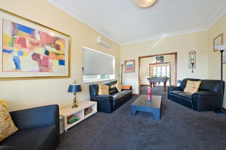 PRESTIGIOUS FAMILY LIVING Picture 2