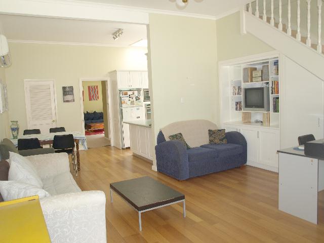 Superior Quality Living Picture 2