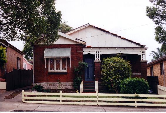 ROOM GALORE! Picture 1