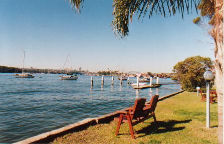 DREAMY HARBOUR VIEWS! Picture 3