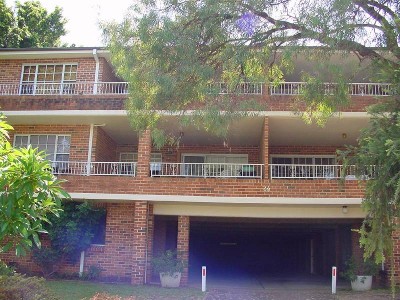 HANDY LOCK UP GARAGE Picture