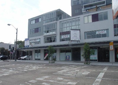 LOCATION AND STYLE! Picture