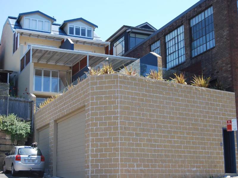 LIVE, PLAY AND WORK - FROM HOME! Picture 1