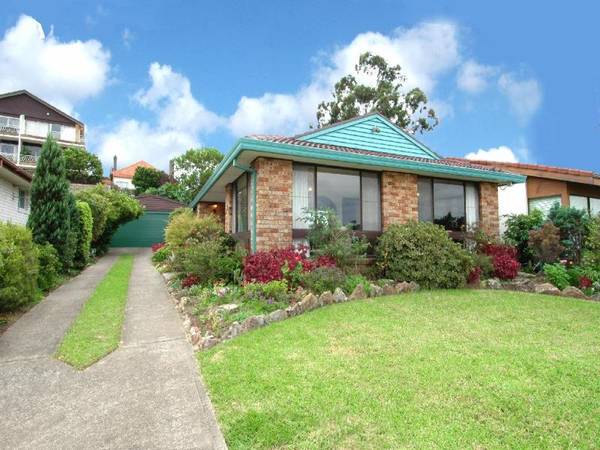 PRIME WATERFRONT RESERVE POSITION Picture 1