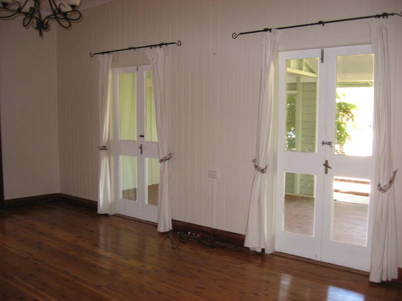 A Must See Picture 3