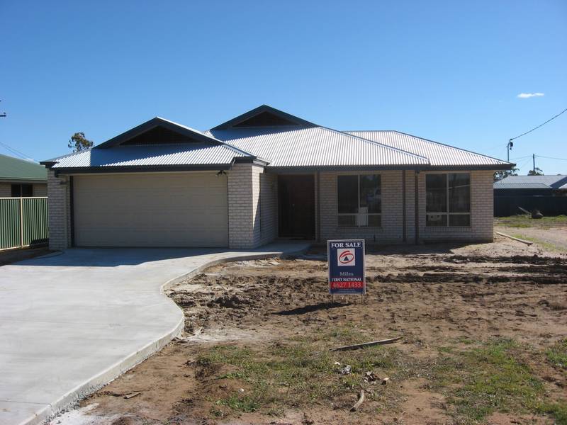 Brand New Executive Home Picture 1