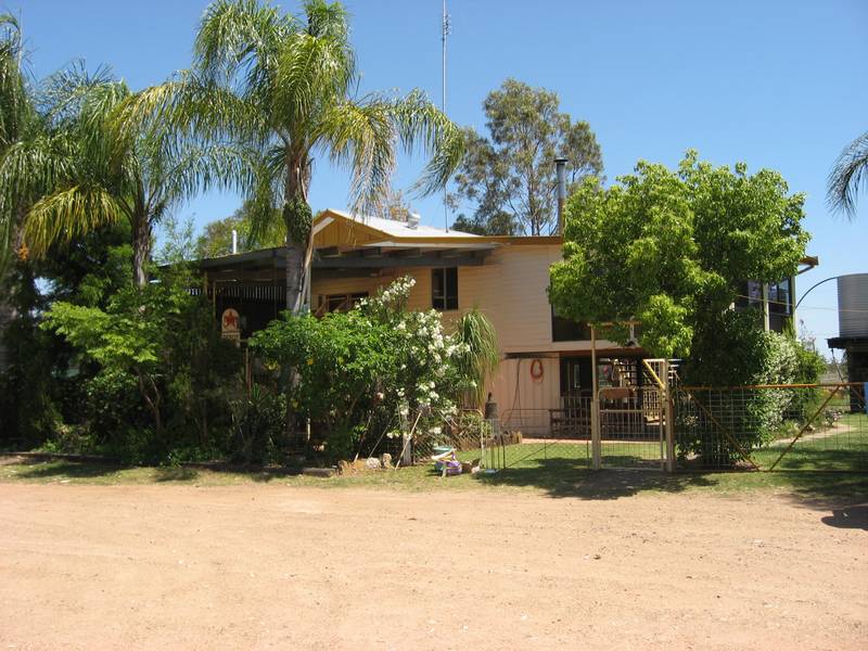 MOTIVATED VENDOR - MUST SELL Picture 1