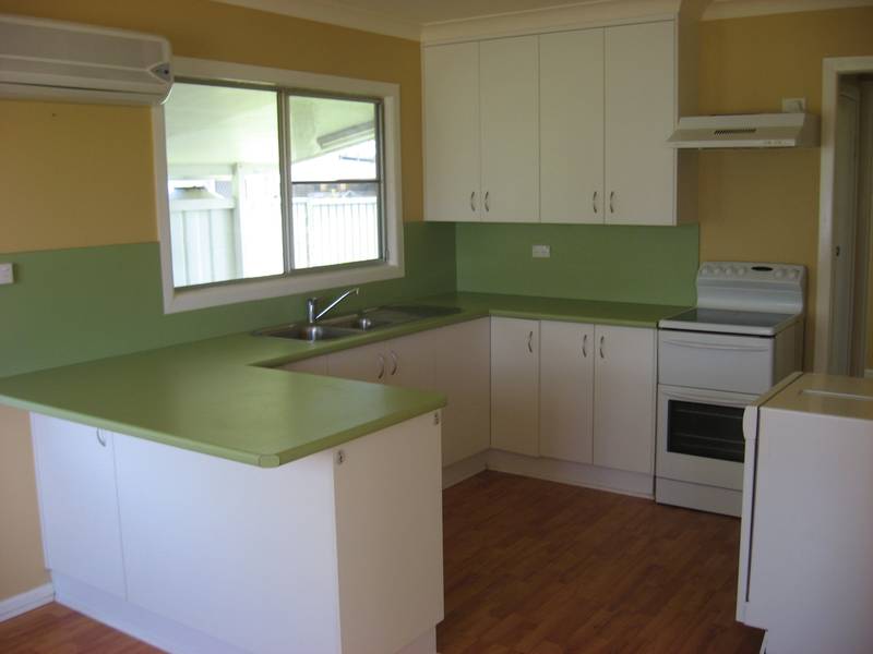 Roomy 3 Bedroom House Picture 3