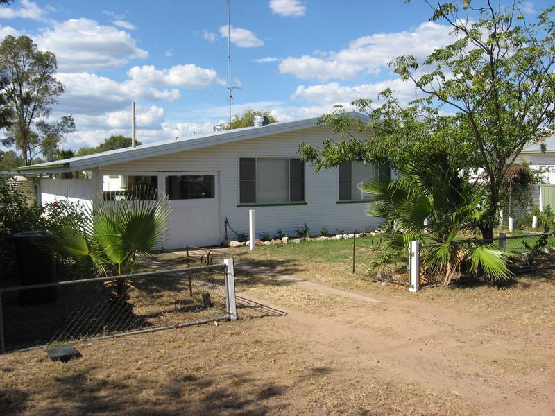 Roomy 3 Bedroom House Picture 1