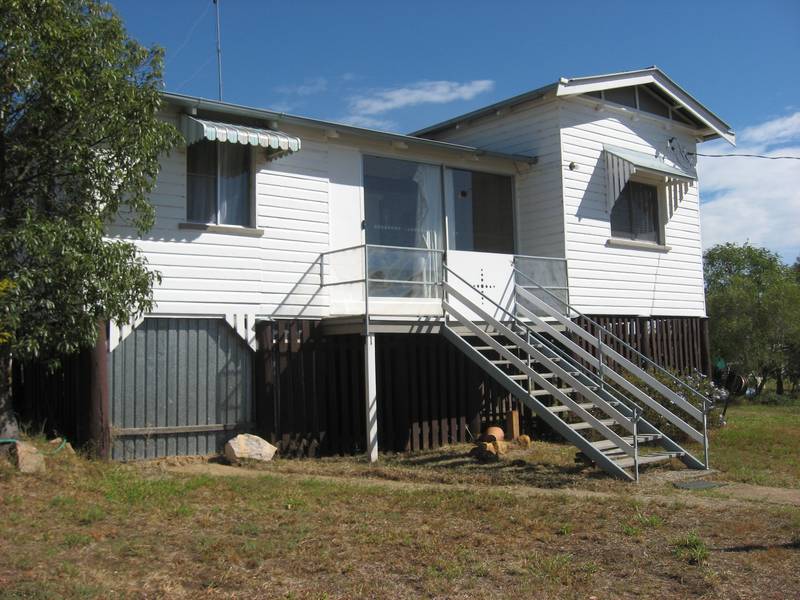 Tranquility in a Rural Setting Picture 1