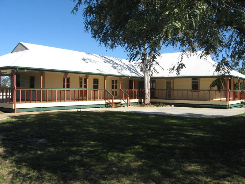 Excellence in Country Living Picture 1