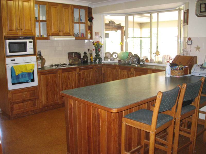 Acreage Living At Its Best Picture 2