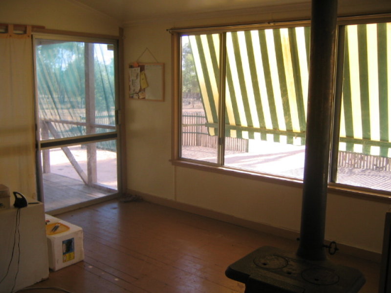 Four Bedroom Home on 25 Acres Picture 2