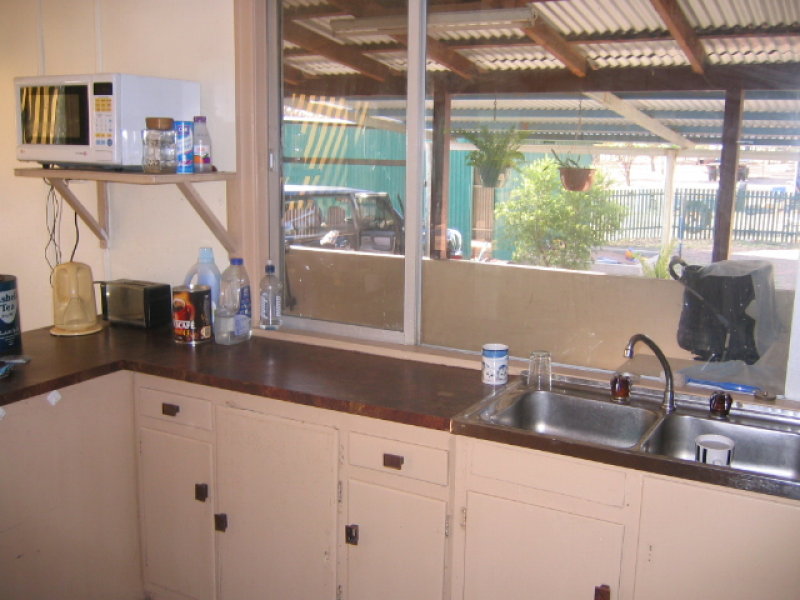 Four Bedroom Home on 25 Acres Picture 3