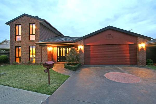 Unique Franklin Park Townhouse Picture 1