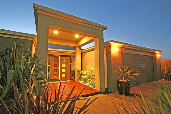 Simply the Best! Picture 2