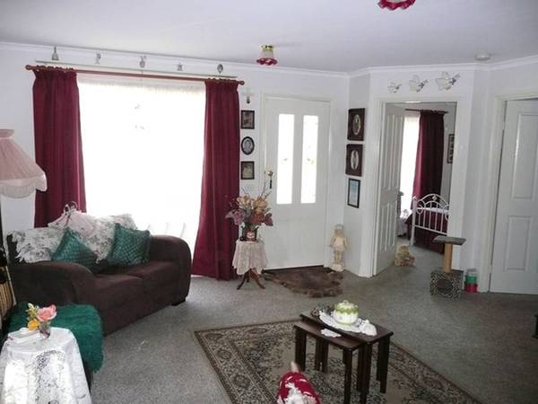 A right royal address Picture 2