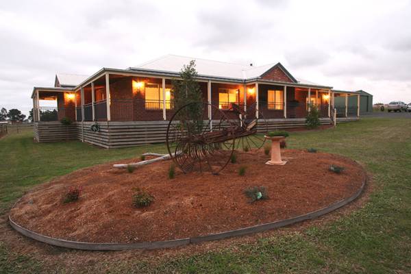 Australiana Homestead Picture 2