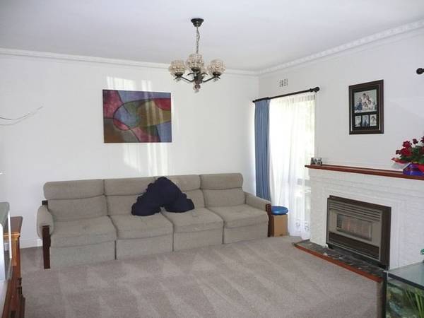 Very affordable first home! Picture 2