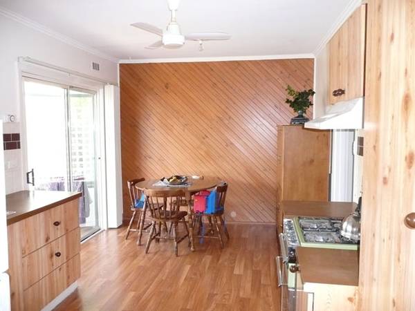 Very affordable first home! Picture 3