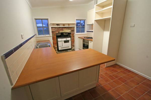 Refurbished Miners Cottage Picture 2