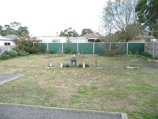 Country Cottage Charm Picture 2