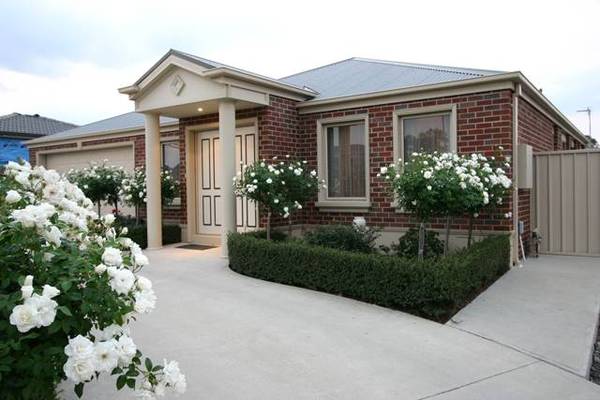 COVETED AREA! Picture 1