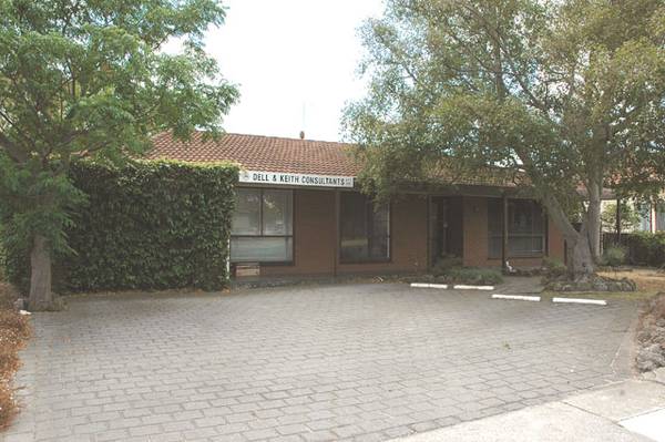 Grey street office Picture 1