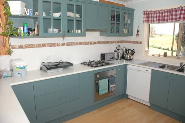 Don't turn the page- Picture 2