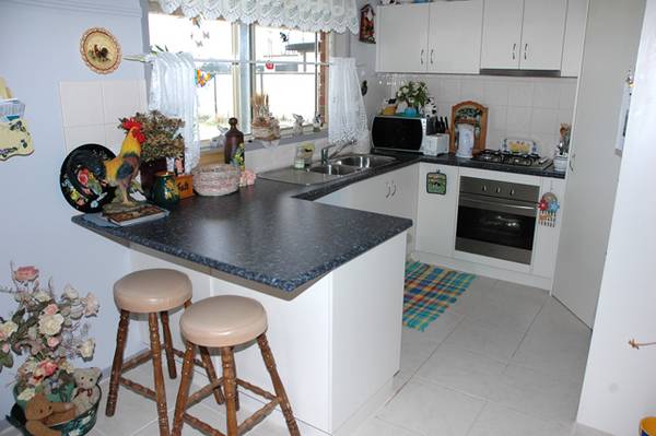 Rainbow Cottage Picture 2