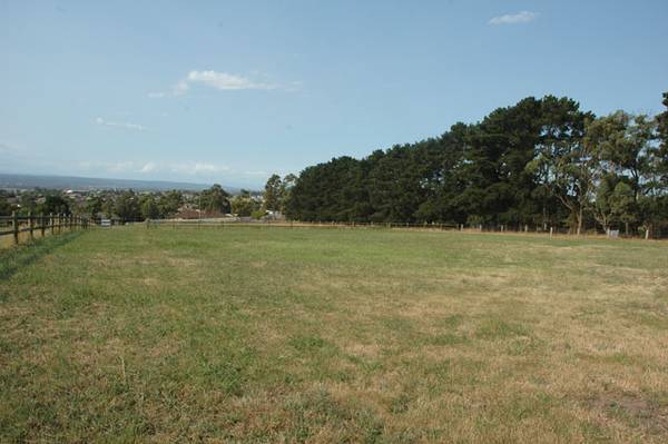 Outstanding Traralgon Views! Picture 3
