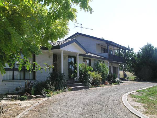 Got cramped stuffy feelings? Picture 1