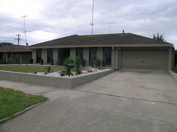 PERFECT FAMILY HOME Picture 1