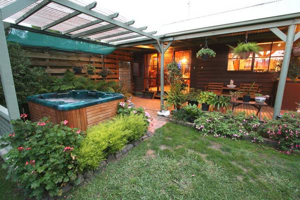 Cats Cottage Picture 2