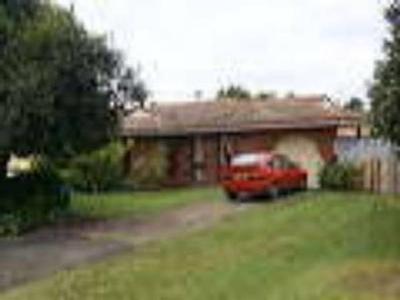 Neat as a pin Picture