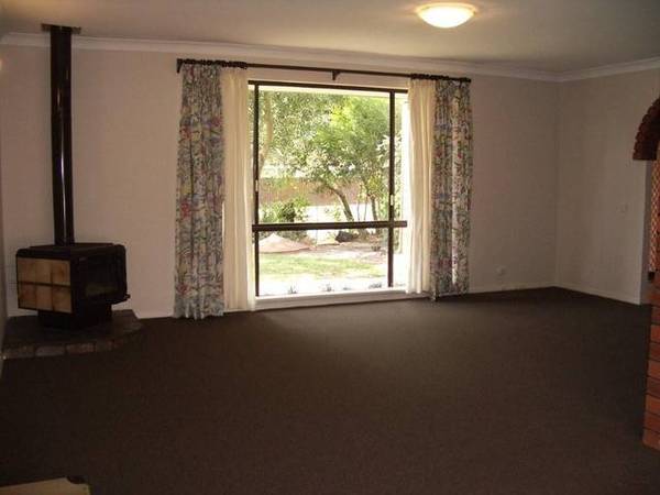 FIRST TIME OFFERED!! Picture 3