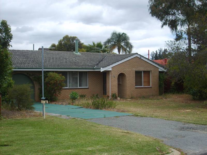 CLOSE TO ALL AMENITIES Picture 2