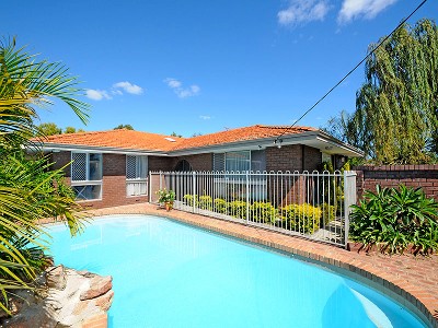 Under offer with 1 home open by RAYMOND CHEN! Work with a Under offer with 1 home open by RAYMOND CHEN! Work with a