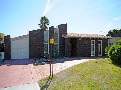 UNDER OFFER BEFORE 1ST OPEN BY RAYMOND CHEN! ENGAGE A UNDER OFFER BEFORE 1ST OPEN BY RAYMOND CHEN! ENGAGE A